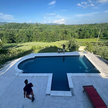 펜션 Vikendica Om Relax *